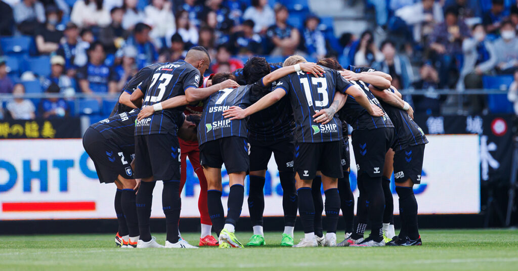 FC Tokyo và Gamba Osaka